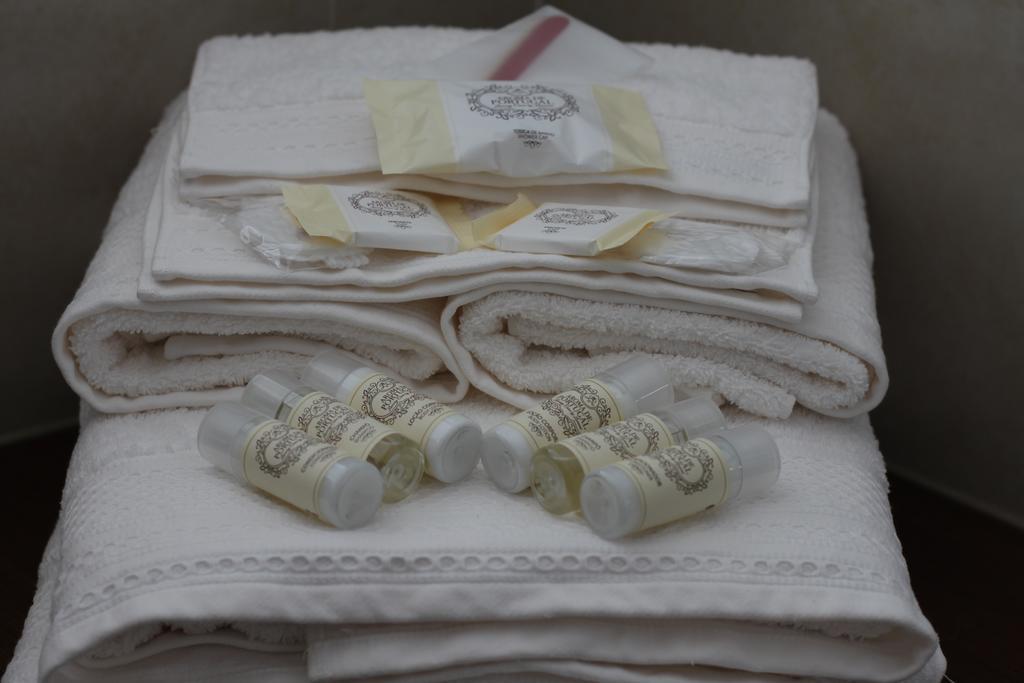 וילה נובה דה גאיה Almenara Suites Guest House מראה חיצוני תמונה