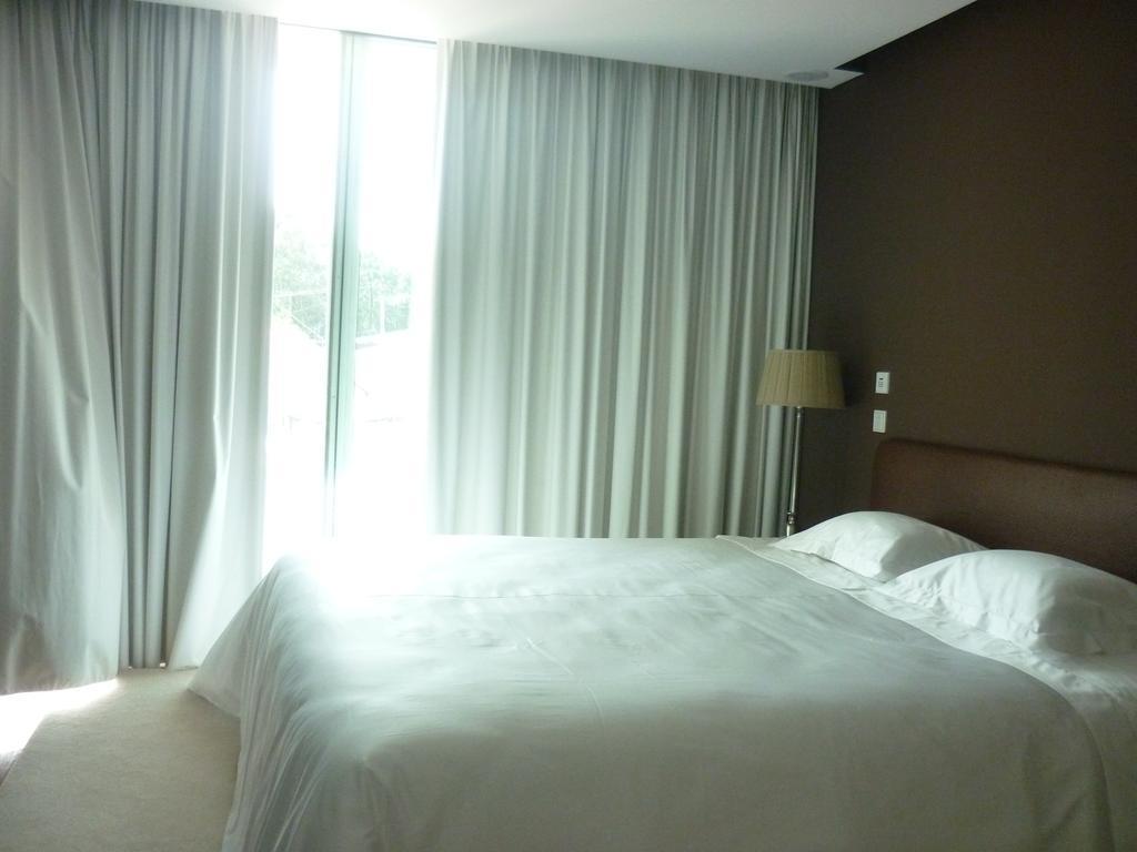 וילה נובה דה גאיה Almenara Suites Guest House מראה חיצוני תמונה