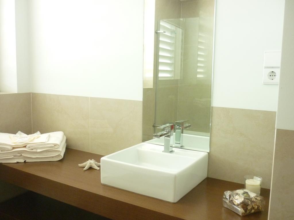 וילה נובה דה גאיה Almenara Suites Guest House מראה חיצוני תמונה